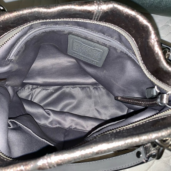 SOLD. Beautiful Coach Leather Metallic Hobo and wallet - Picture 4 of 14